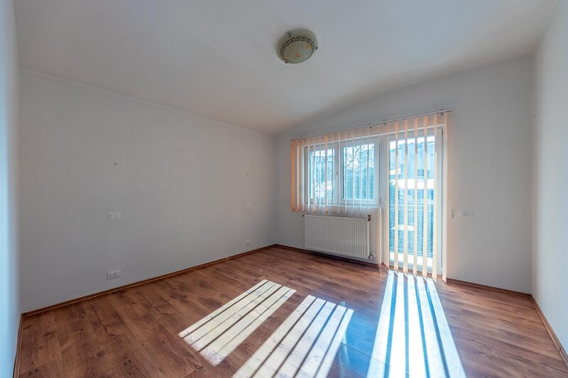 Calea Mosilor, Traian, vila moderna 4 camere