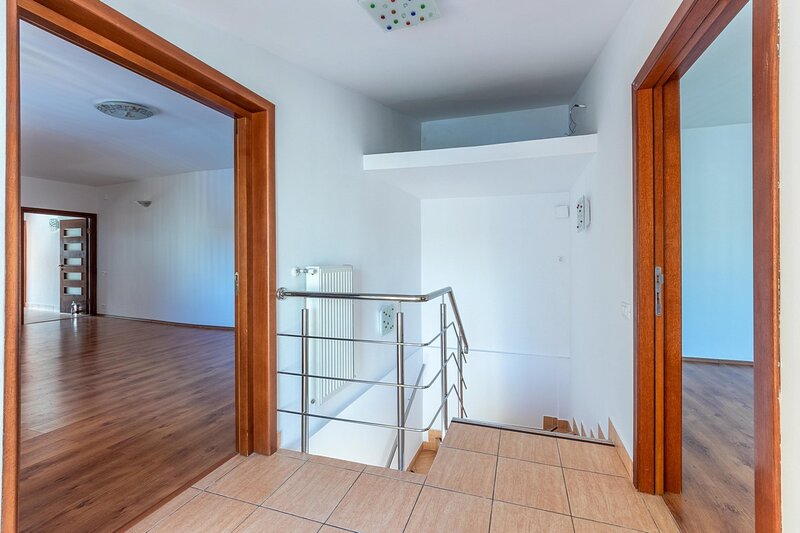 Calea Mosilor, Traian, vila moderna 4 camere