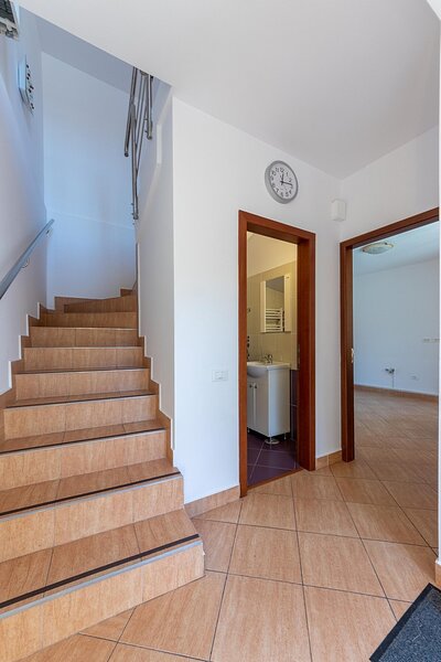 Calea Mosilor, Traian, vila moderna 4 camere