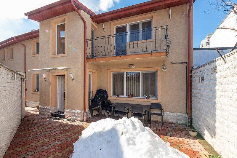 Calea Mosilor, Traian, vila moderna 4 camere